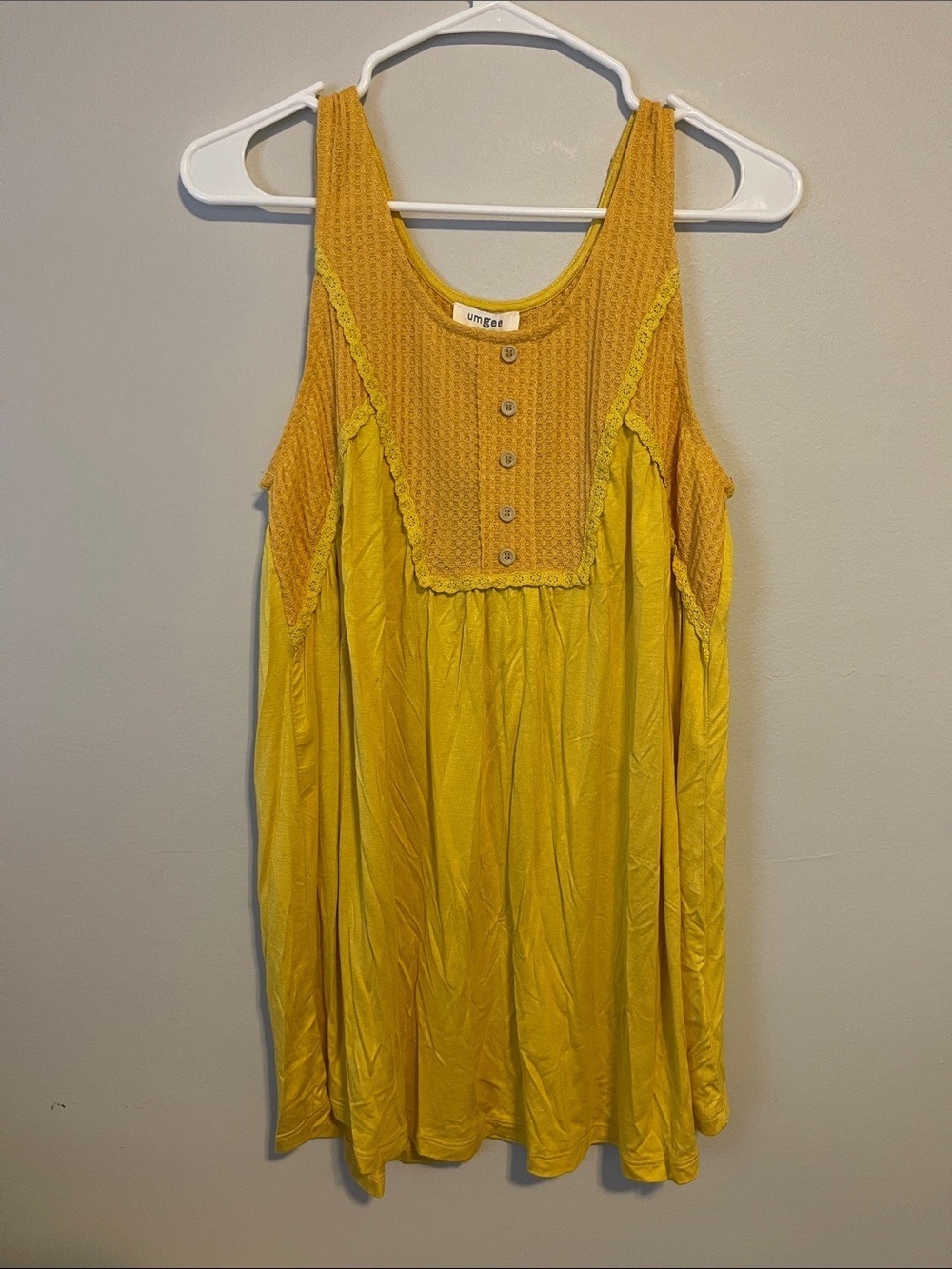 NWT Umgee Yellow Textured Yoke Tank Top Size Medium